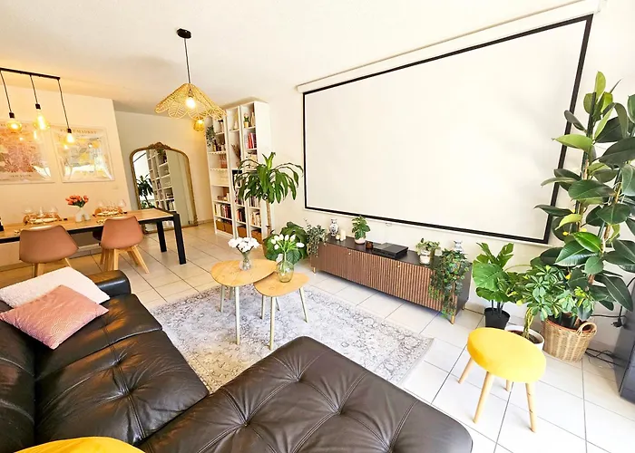 Exceptionnel Proche Centre-ville بايون